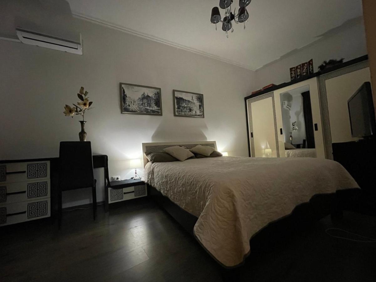 V&O Whitechocolateapt 800 M To Opera 利沃夫 外观 照片