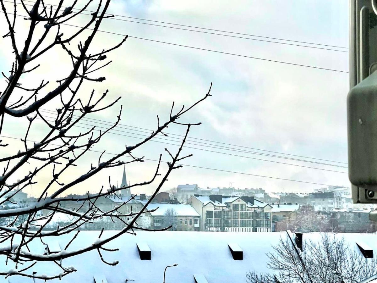V&O Whitechocolateapt 800 M To Opera 利沃夫 外观 照片
